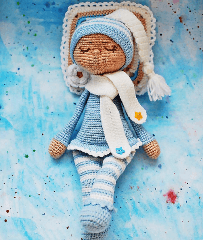 Sonia the sleeping doll amigurumi pattern