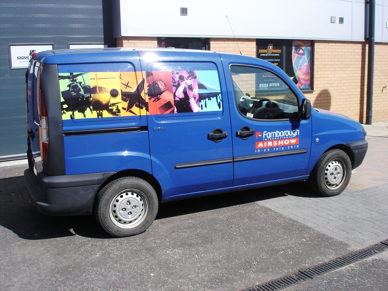 My Franchising World Signs Express (Farnborough) prepares for