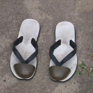 flip flop toe guard