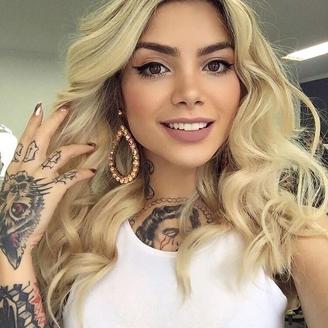 Foto Model Wanita Bertato Paling Top Dan Hot, Asli Seksi Semua