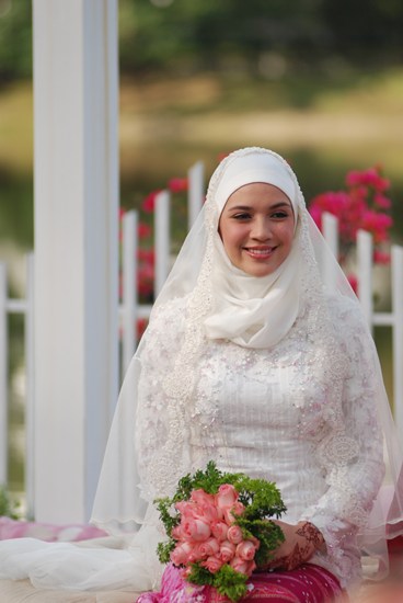 Tahniah Buat Farid Kamil Dan Diana Danielle, Sah Jadi Suami Isteri