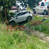 Vuelca auto y choca contra un árbol en la rúa Morelia-Pátzcuaro; hay un herido