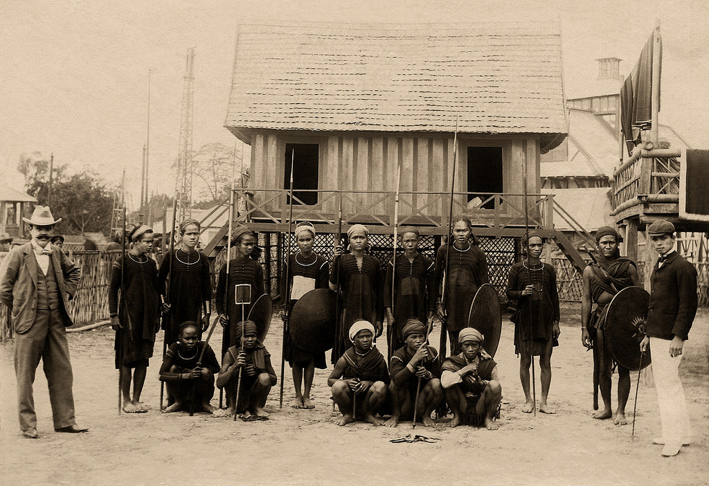 коренные жители америки индейцы. кносский дворец коридор процессий. Reading about famous men. общество англии 16-17 век. 100 years ago.