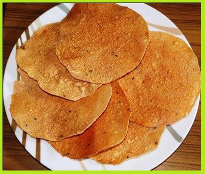 आलू के पापड़ बनाने की विधि - Aloo Papad Recipe In Hindi For Home आलू के पापड़ बनाने की विधि - Aloo Papad Recipe In Hindi For Home