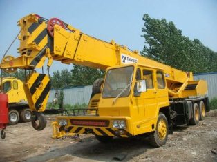 Truck Crane Tadano