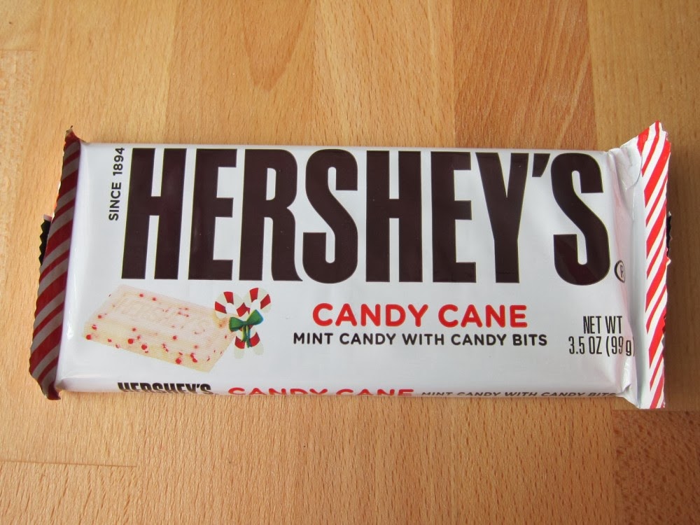Review Candy Cane Hershey's White Chocolate Bar Brand Eating