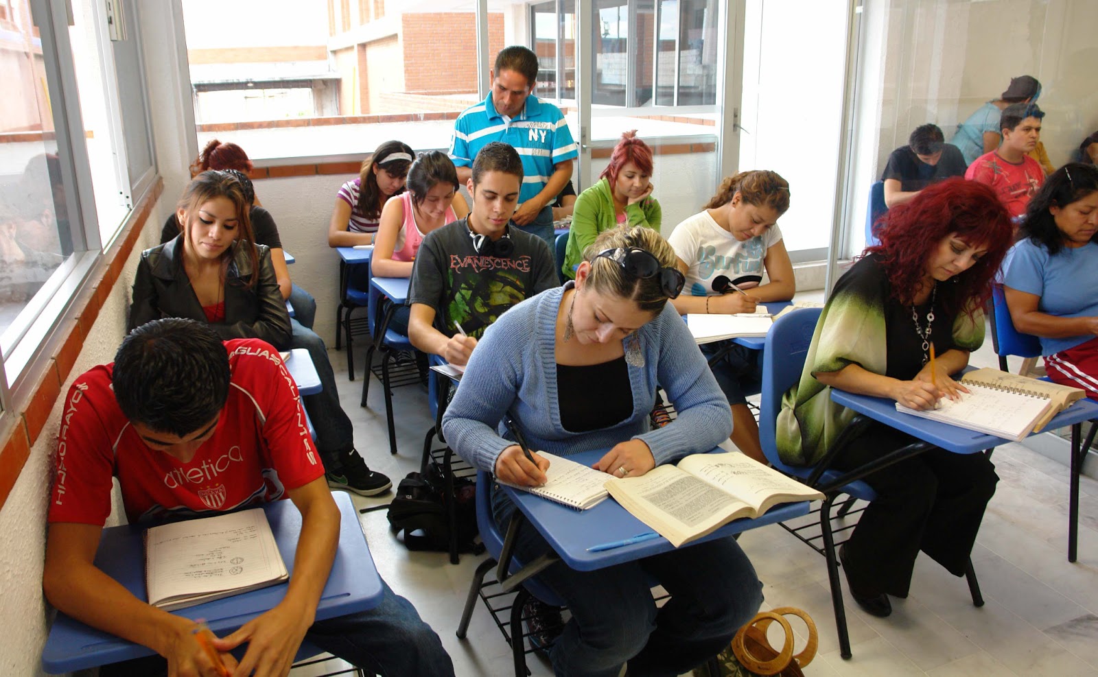 Estudiar la Preparatoria Abierta se ha Convertido en una Gran Opción Academica. Estudiar la Preparatoria Abierta se ha Convertido en una Gran Opción Academica.