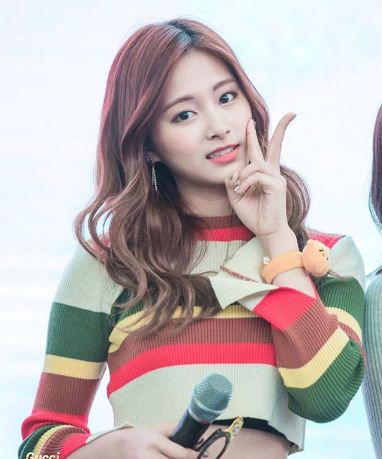 Esa Mafatihurrahmah : Biodata Tzuyu Twice