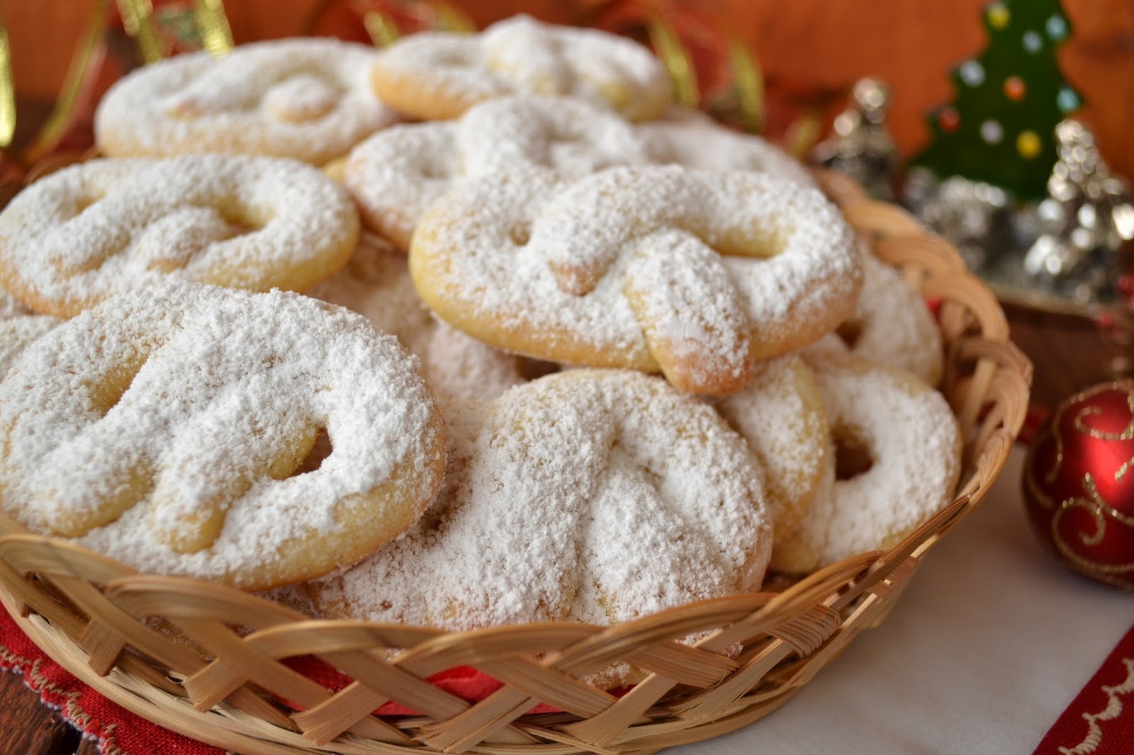 С нож и вилица в ръка: Коледни маслени сладки - Dolcetti di Natale
