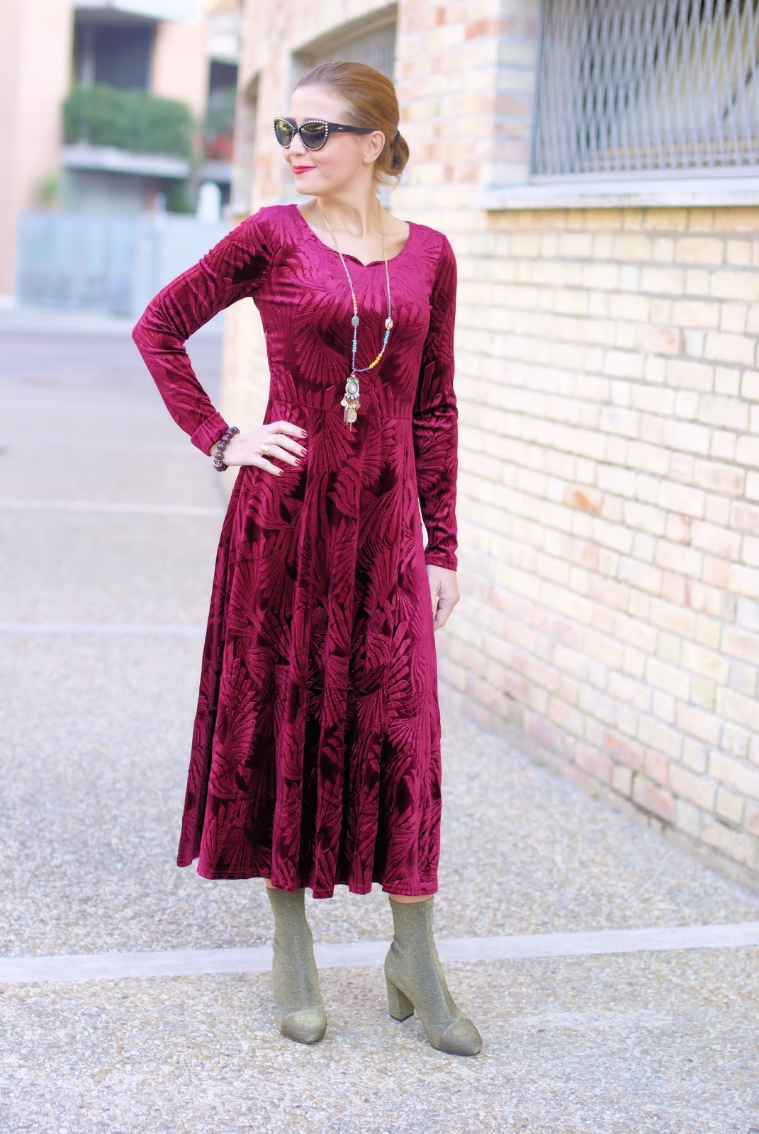 Metisu red velvet maxi dress & sock heels: 70s vibes on Fashion and Cookies fashion blog, fashion blogger style