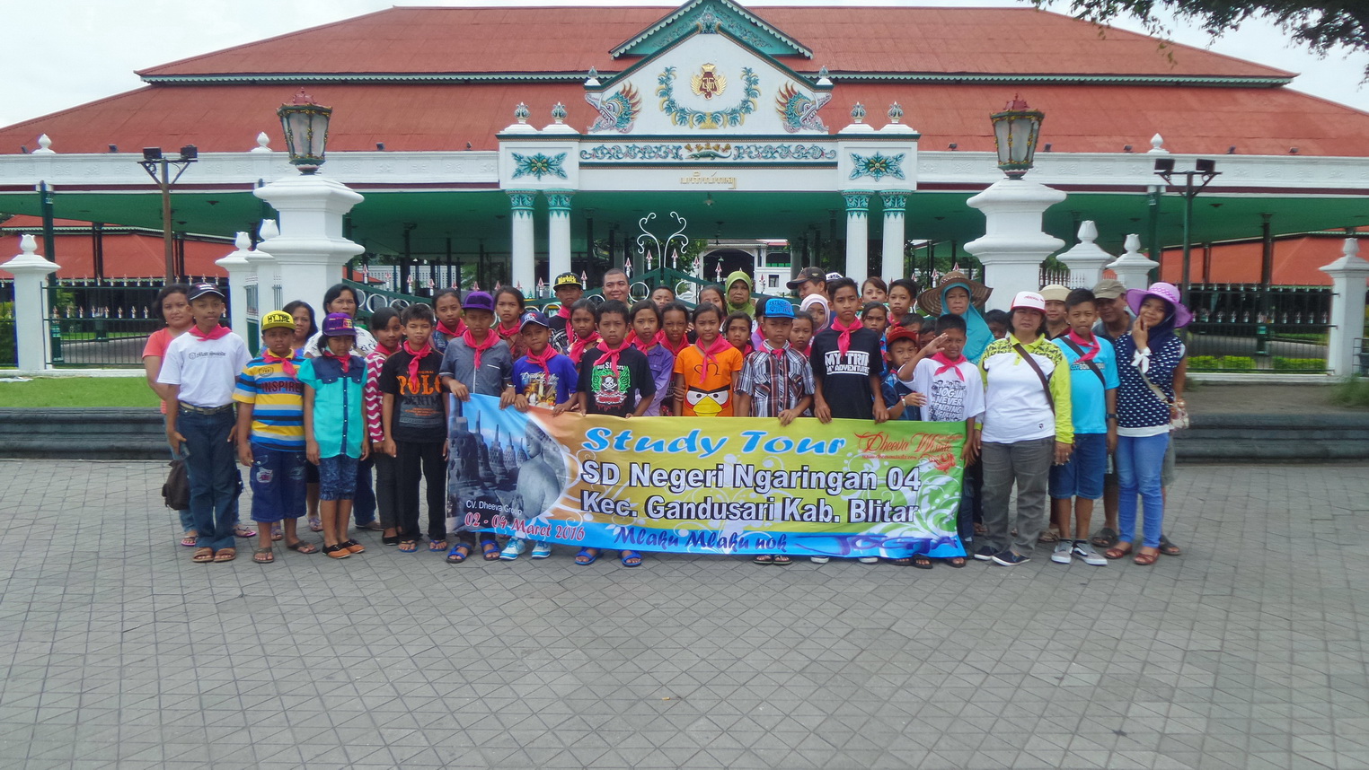 Rumah Coklat Kademangan Blitar - Ceria Bulat t