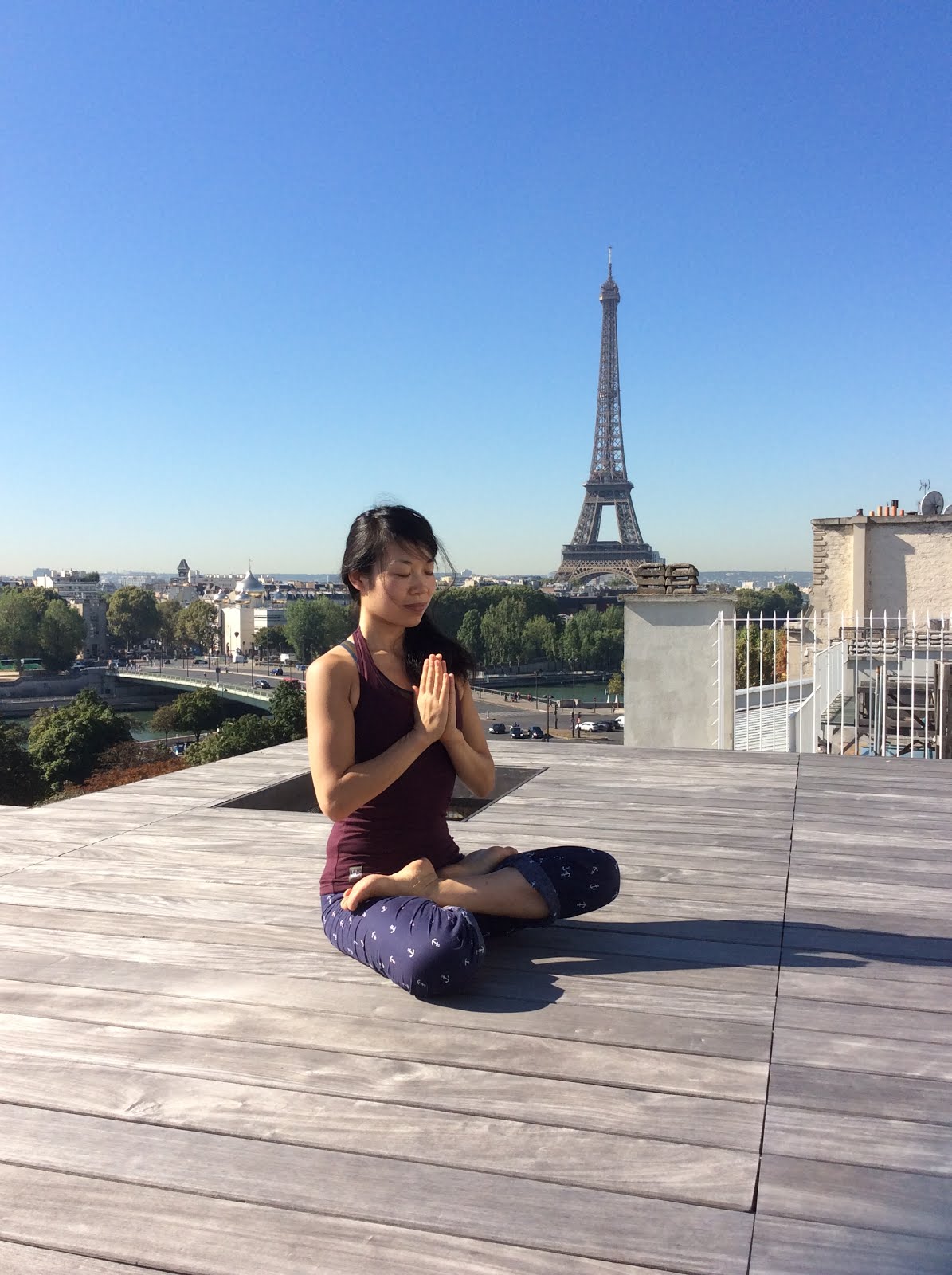 yoga avec la tour Eiffel 2, 2016
