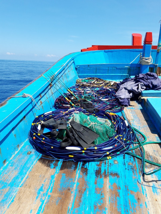 Quảng Ngãi: Bắt tàu cá dùng kích điện tận diệt tôm, cá ở khu bảo tồn
