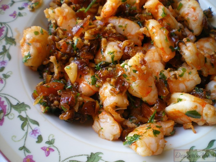 Bricks de langostinos salteados con dátiles y mozzarella (relleno)