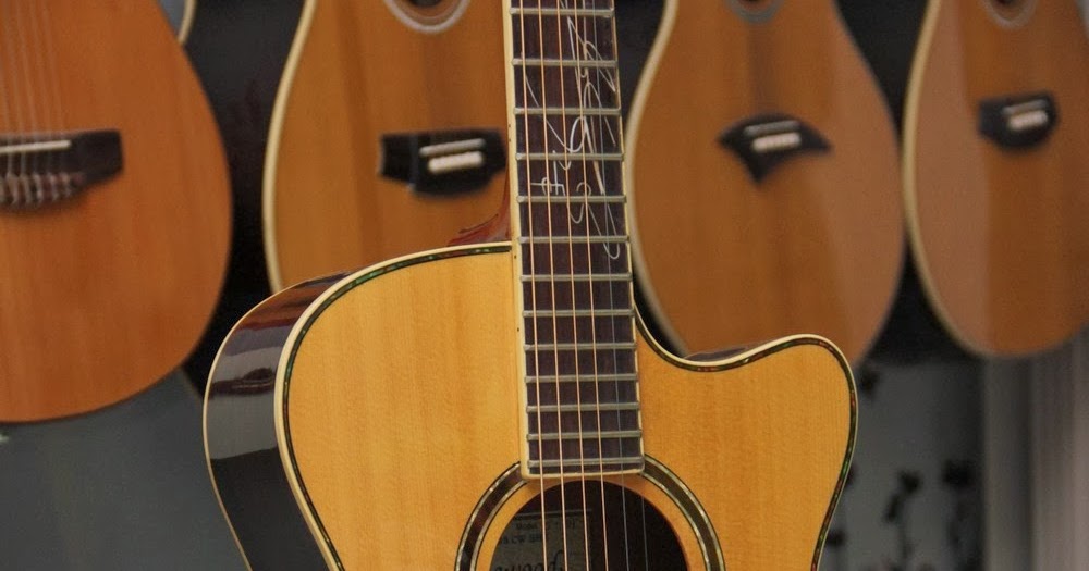 Jual Gitar: Lakewood Sunghajung Acoustic SOLID Custom