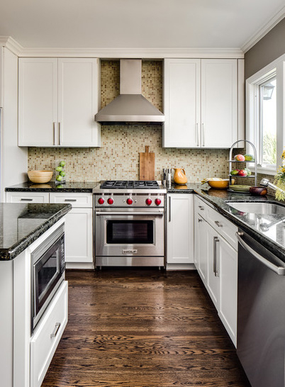 Simplifying Remodeling: 9 Places to Put the Microwave in Your Kitchen