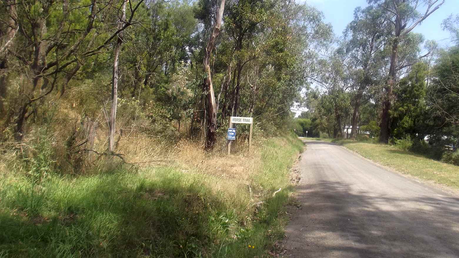 TRACKS, TRAILS AND COASTS NEAR MELBOURNE Warburton Rail Trail Wandin