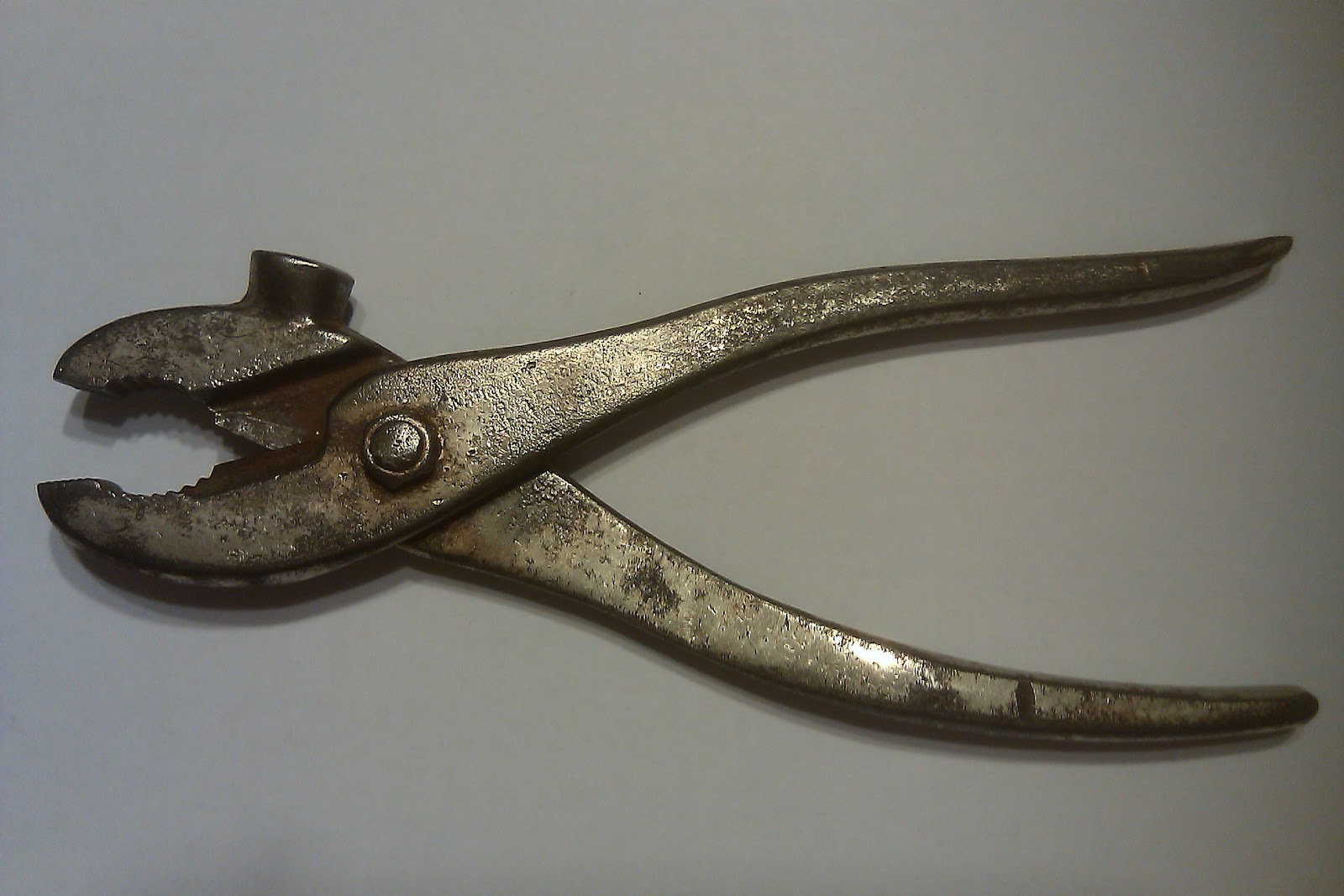 airguitarman Tools, "Washington Combination Pliers"
