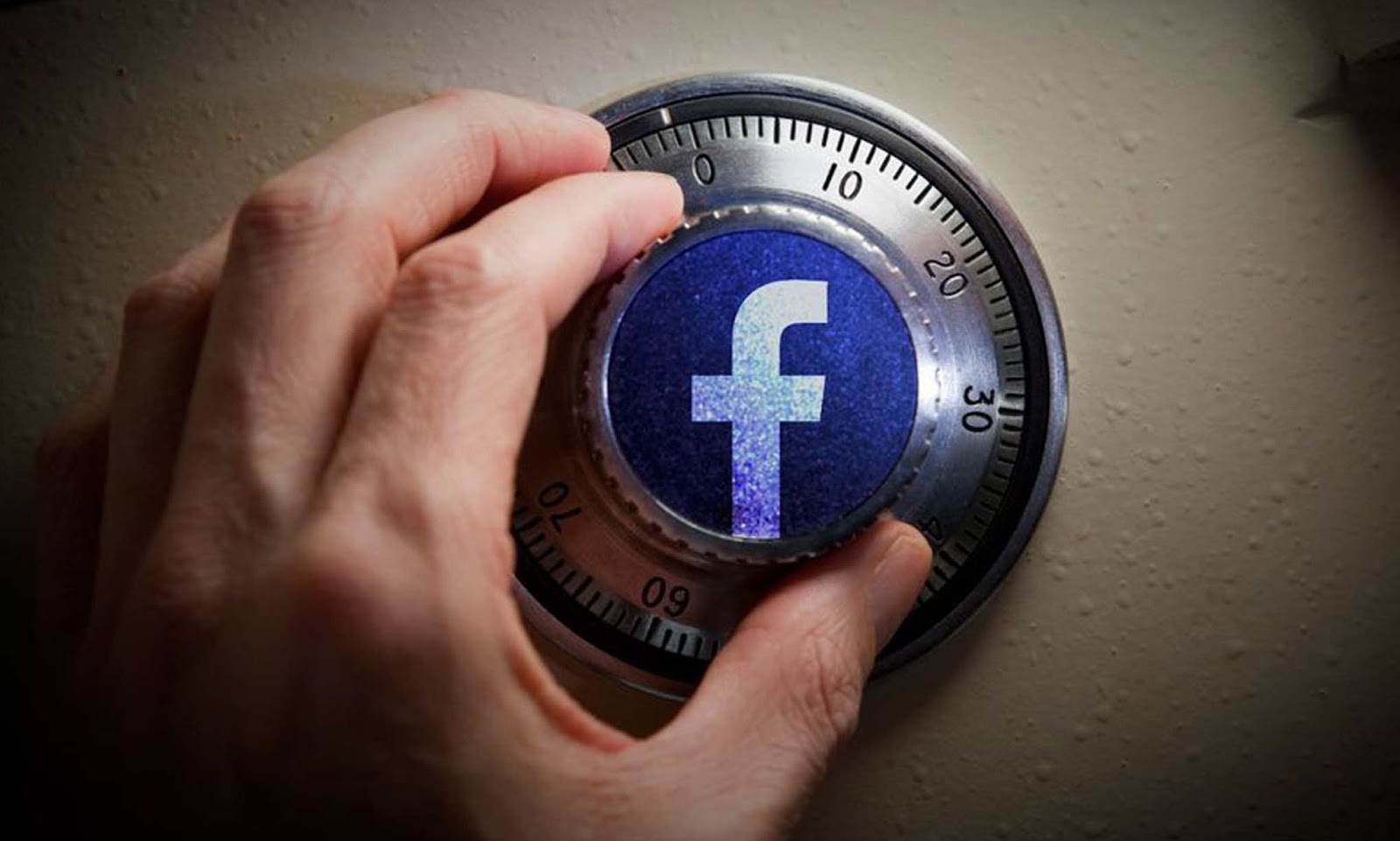 easy-way-to-find-facebook-friend-location-tracking-fb-friends