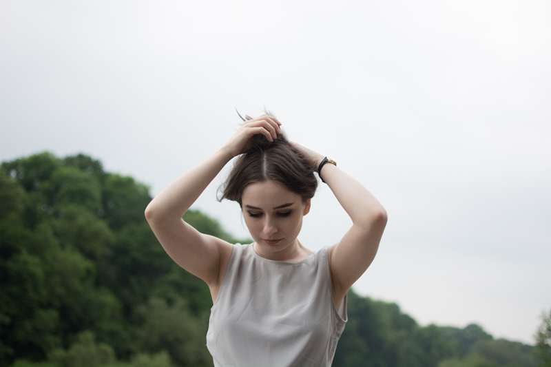 Minimal Monochrome outfit for Summer OOTD