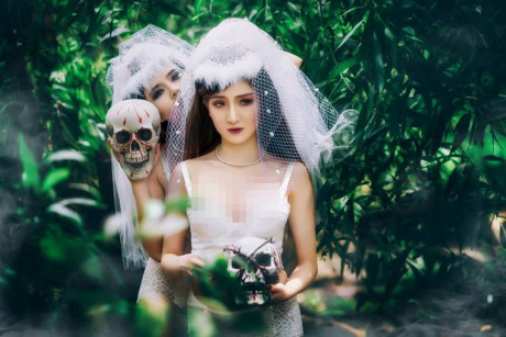 Bo anh goi cam cua hai “co dau ma” gay tranh cai - Anh 6