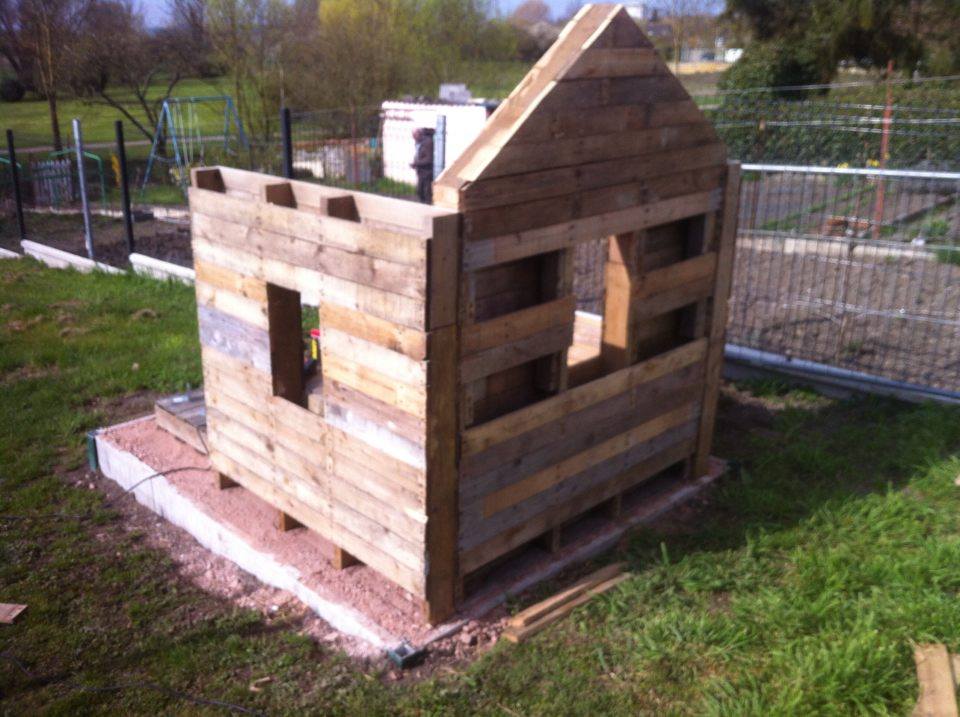 Récup et fait maison : La cabane en palettes