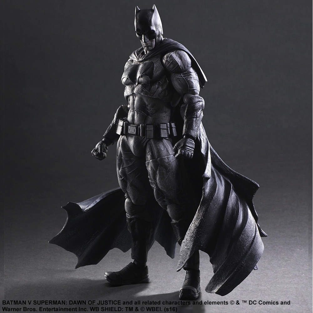 Toys n' News Play Arts Kai Batman "B&W", Batman v. Superman