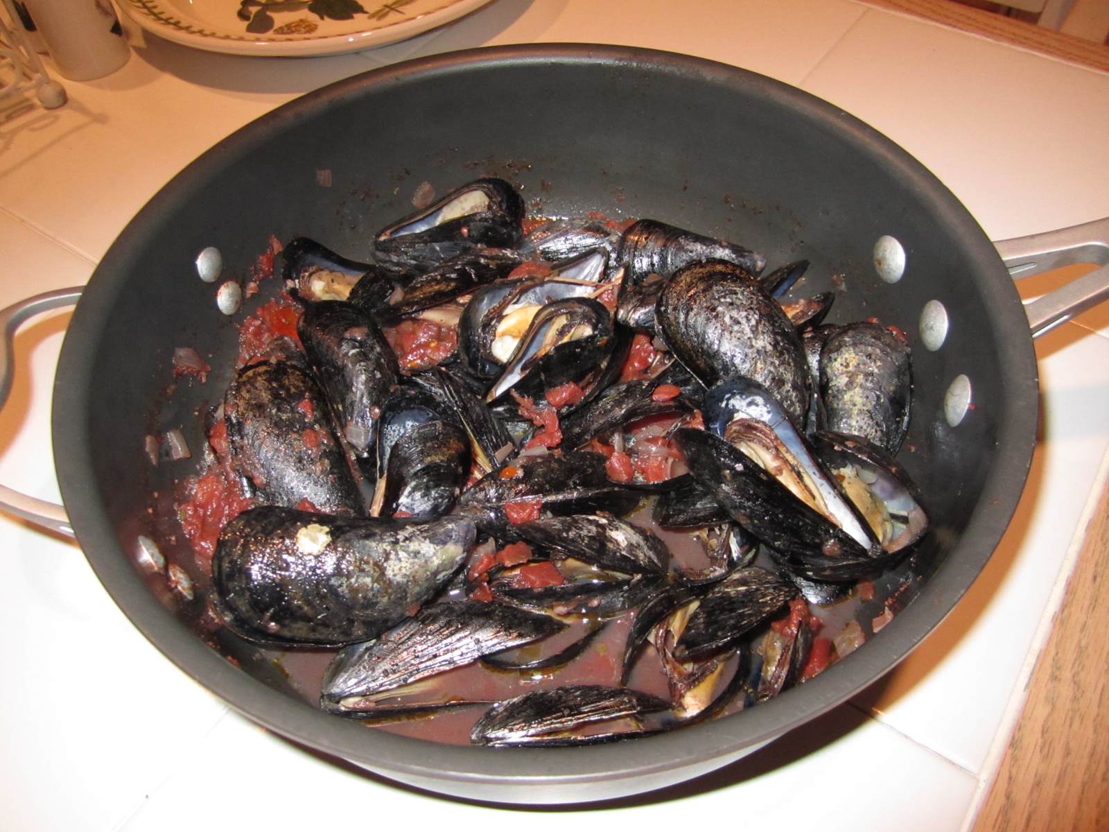 Red Wine Mussels Marinara