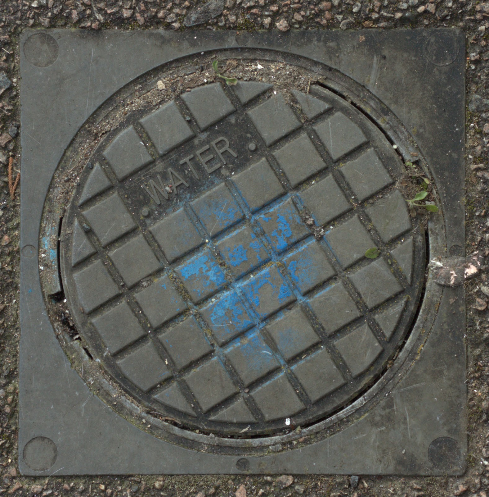 HIGH RESOLUTION TEXTURES Road metal plate water cover texture