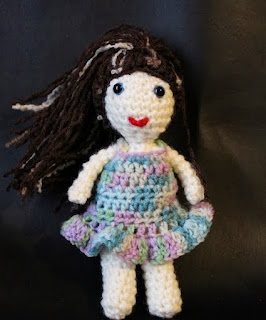 http://translate.googleusercontent.com/translate_c?depth=1&hl=es&rurl=translate.google.es&sl=en&tl=es&u=http://mammathatmakes.blogspot.com.au/2013/07/annie-doll-free-crochet-pattern.html&usg=ALkJrhi5pcF1GbWUgZK51r_dHtZ4co8s5g