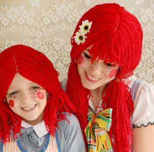 http://prazdnichnyymir.ru/novyi-god/6584/karnavalnye-kostjumy-dlja-detei-i-vzroslyh-chast-1-/