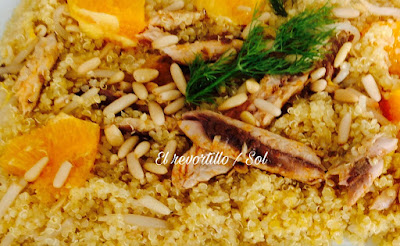 ENSALADA DE QUINOA CABALLA Y NARANJA