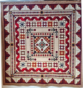 Fabadashery: Festival of Quilts 2014 - Focus on Medallion Quilts