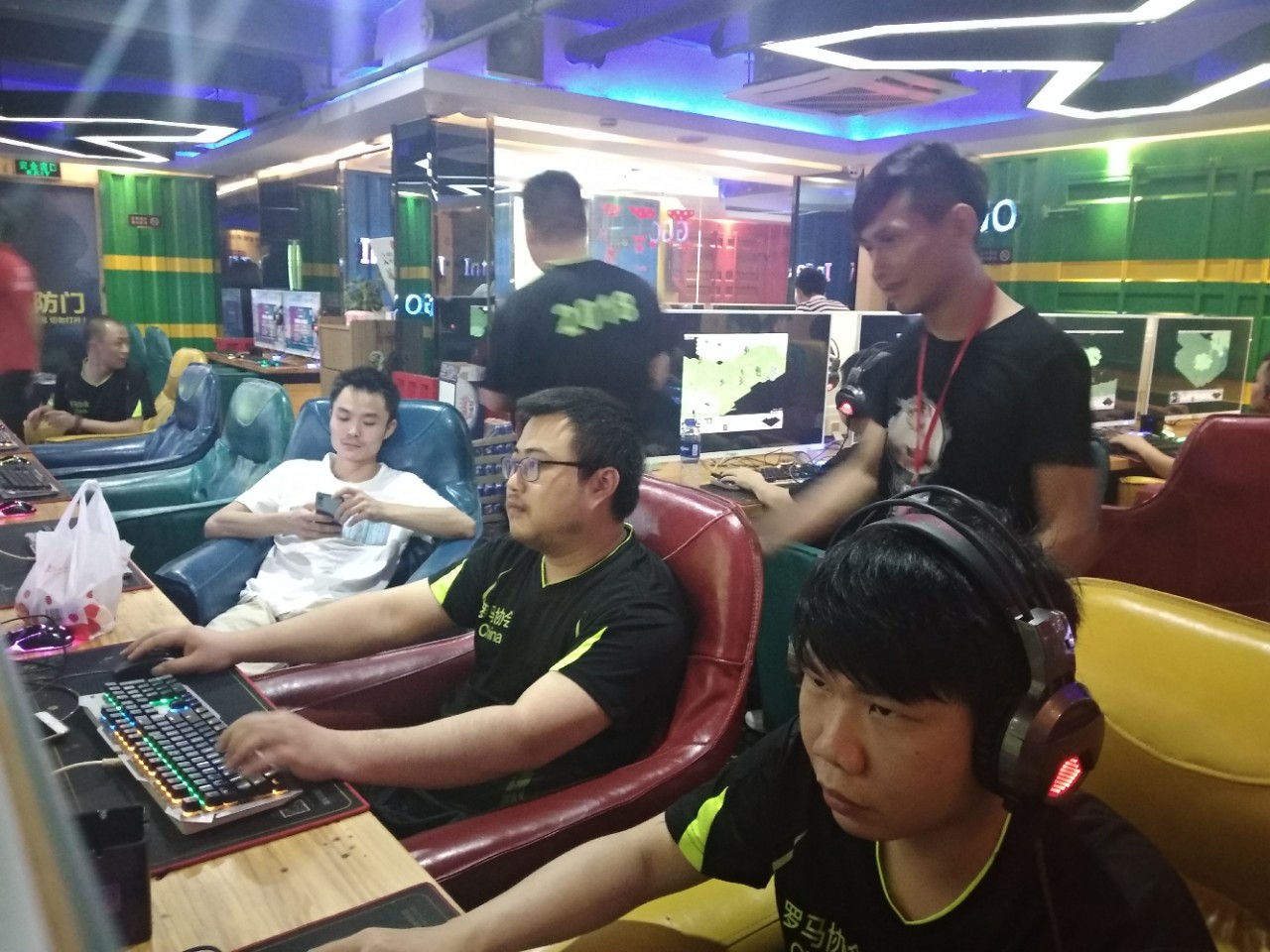 AoE Trung Quốc 2018