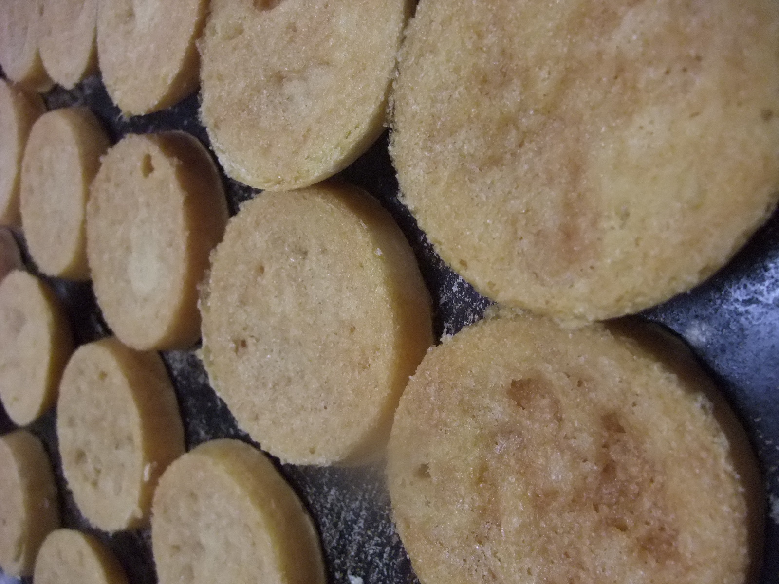 アトリエ ル クールの時々更新ブログ お土産のお菓子にいかがでしょうか