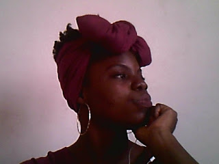 Coiffure 8 : Afro avec attaché foulard "Butterfly"