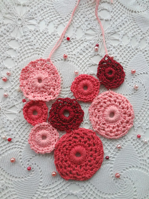 Crochet Button Necklace Tutorial
