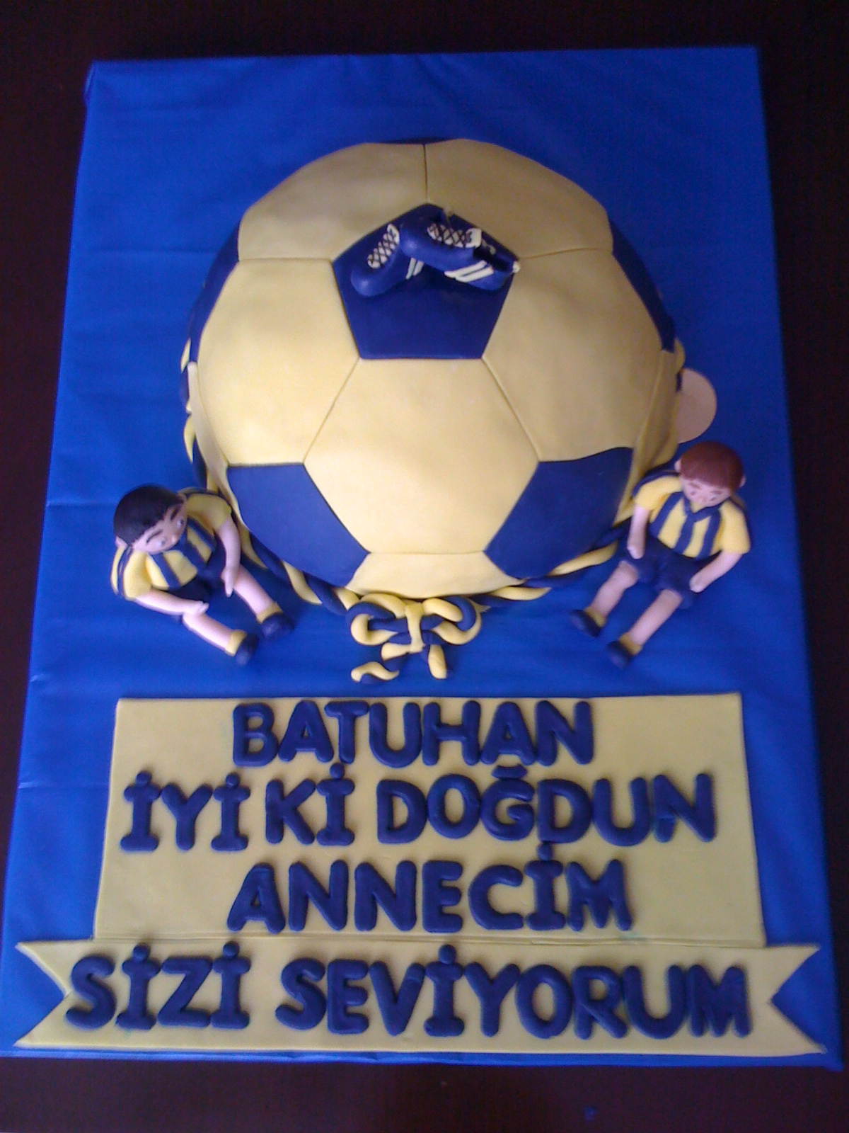 PIRILTATLAR FENERBAHÇELİ TOP PASTA