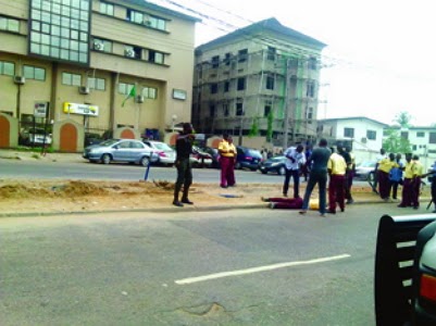 mopol attacked lastma officer