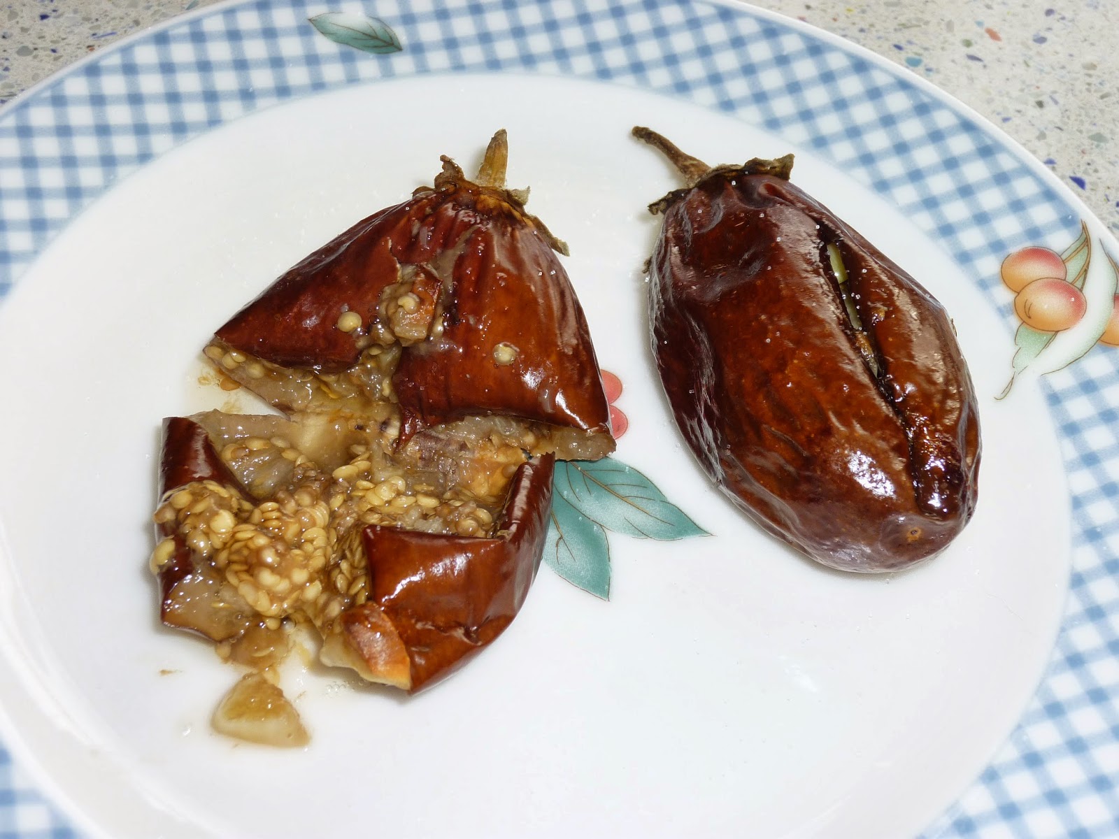 The Yellow Apron: Garlic-Roasted Baby Eggplant