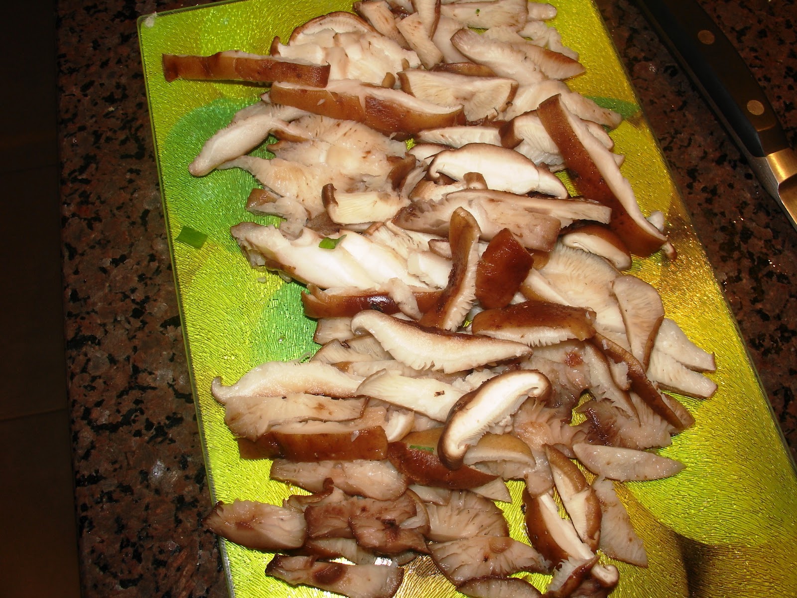 Sem Regras para Experimentar Bruschetta de Shimeji e Shitake