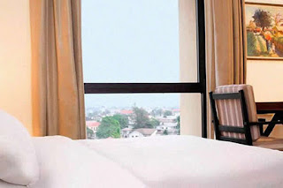Le Meridien Ogeyi Place Deluxe City View Room