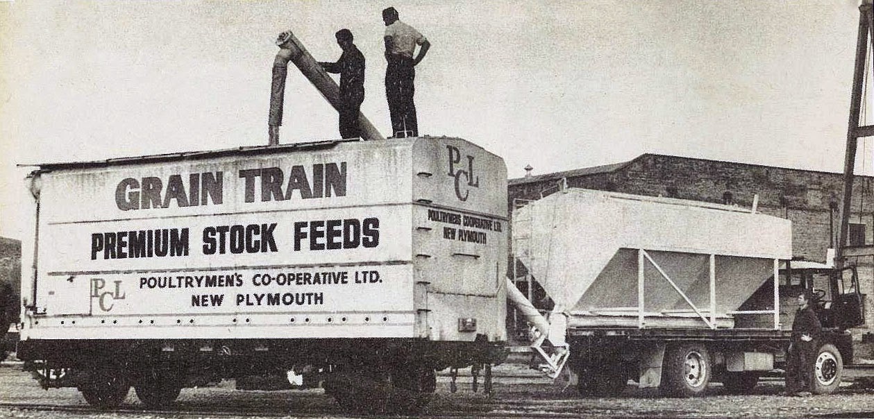 transpress nz railway grain wagon, Gisborne, 1970