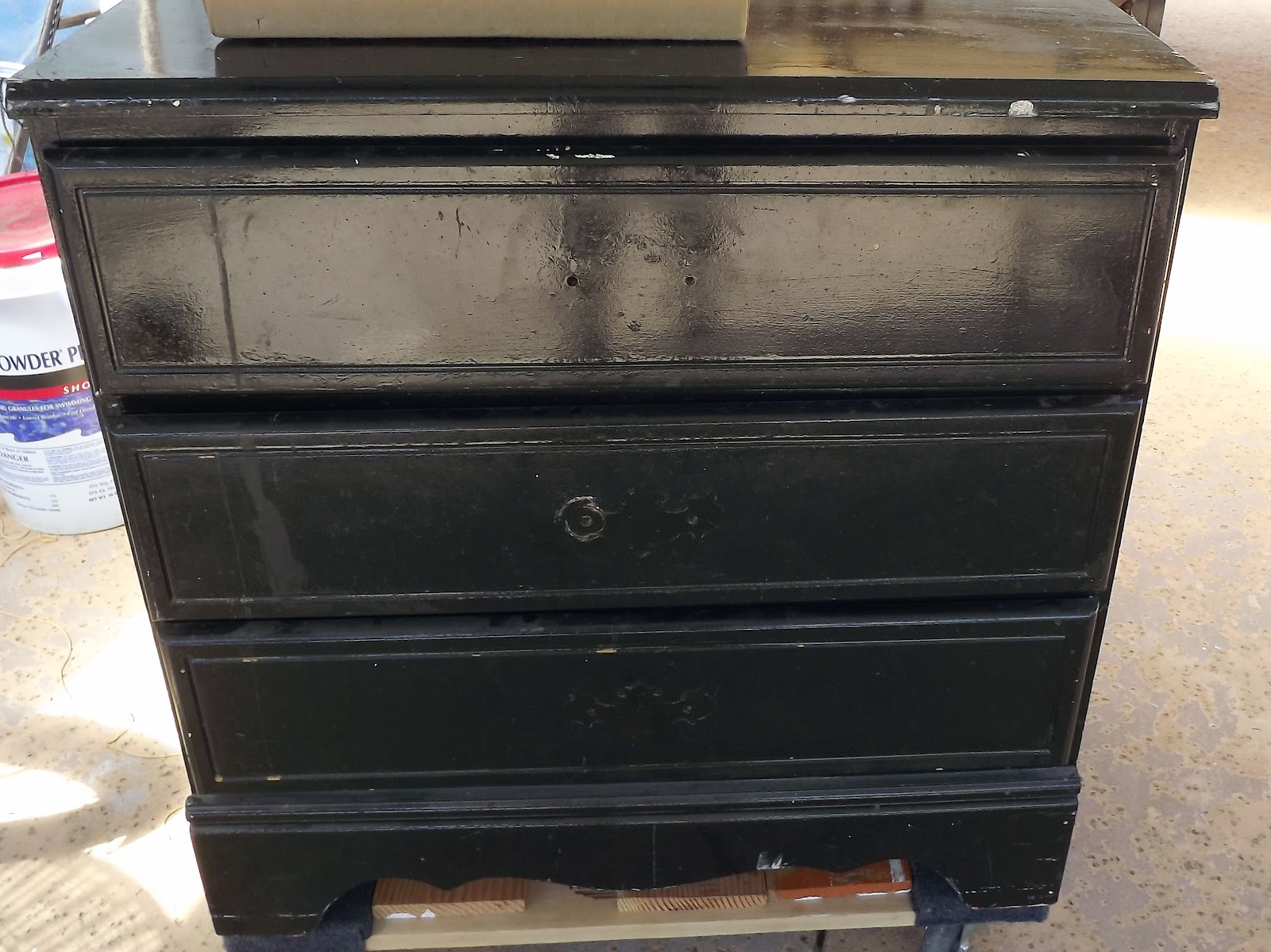 TheSmithHotel Red Cross Dresser