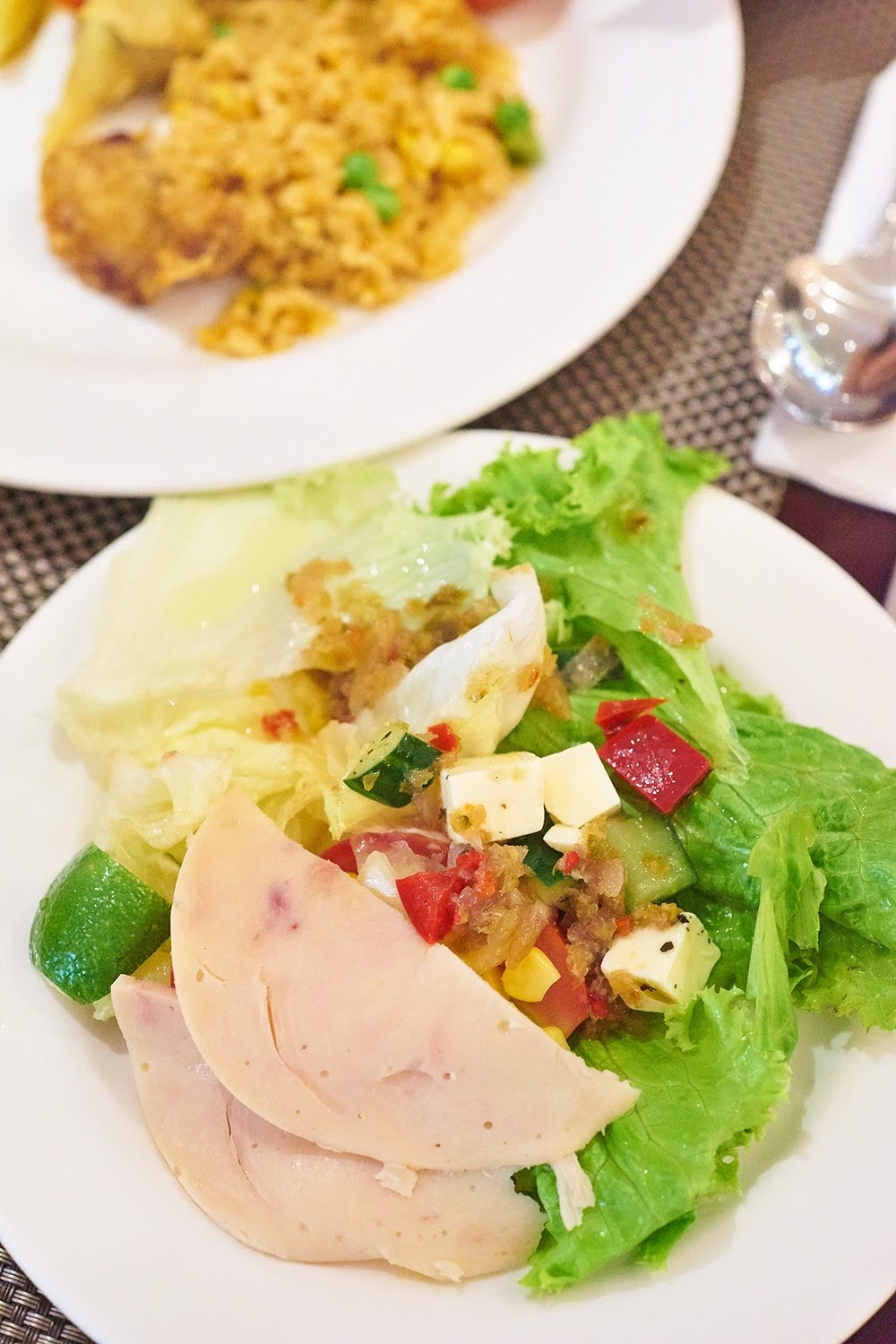 Somerset Hotel Surabaya - Breakfast