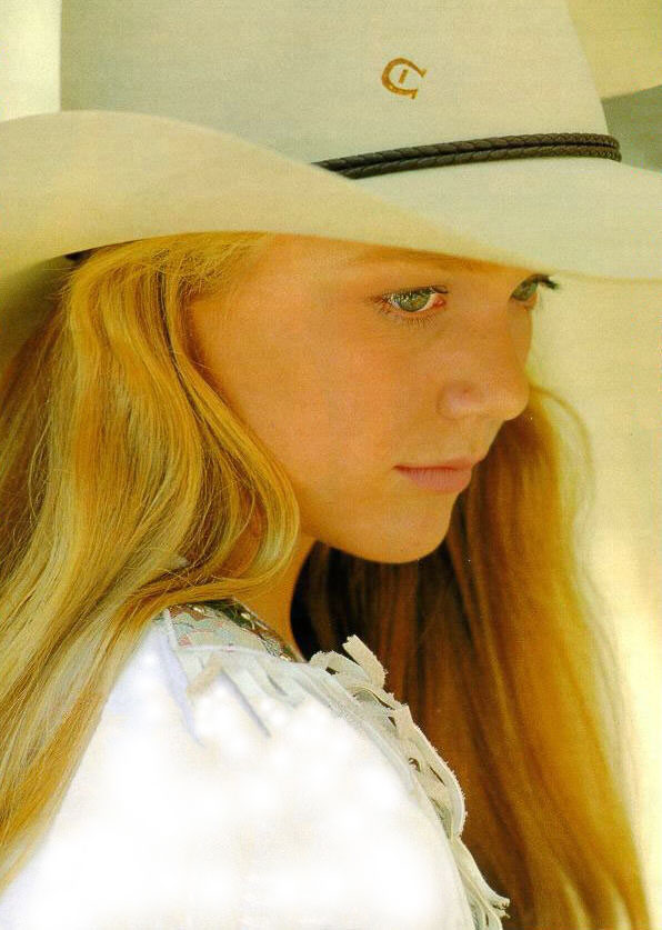 Actress and Celebrity Pictures: Ariana Richards