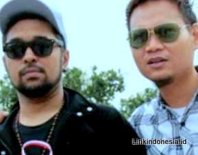 Lirik Lagu Cintamu Bukan Untukmu - Pasto | Lirik Lagu Populer