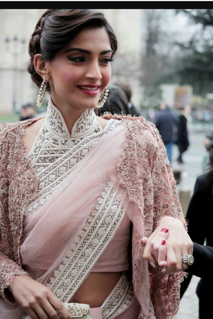 20 Stunning Designer Blouse ideas from Sonam Kapoor Tips for Perfect