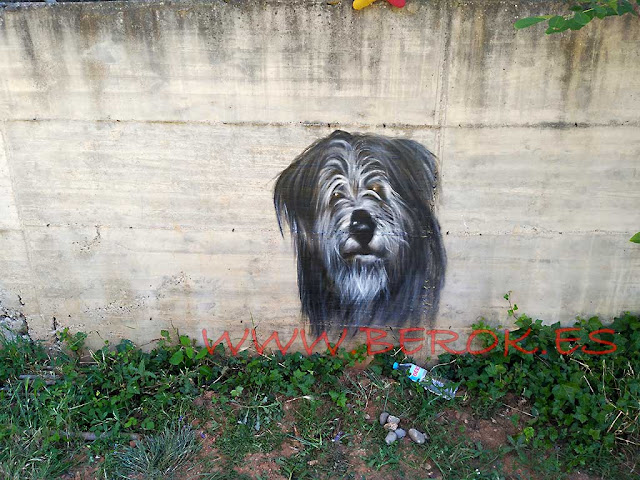 Mural retrato perro D.E.P. Mural retrato perro D.E.P.