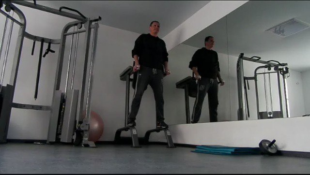 Iphone 13 в наклоне. Дом 2 тренировки. Дом 2 тренировки. Заниматься спортом. Дом 2 тренировки.